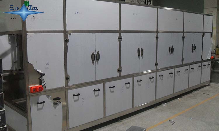 為什么全自動(dòng)超聲波清洗機(jī)被各行各業(yè)認(rèn)可？?jī)r(jià)格差距這么大？